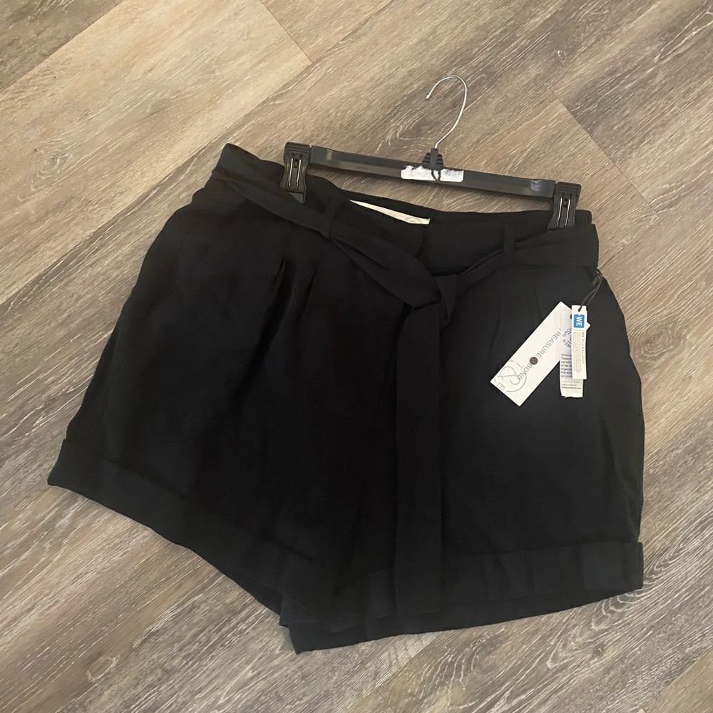 NWT Treasure & Bond Black Tie Waist ShortsโSz 12 $69.00